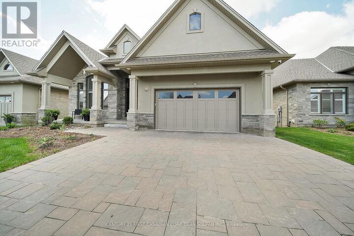 Property Photo:  1710 Ironwood Road 13  ON N6K 0G9 