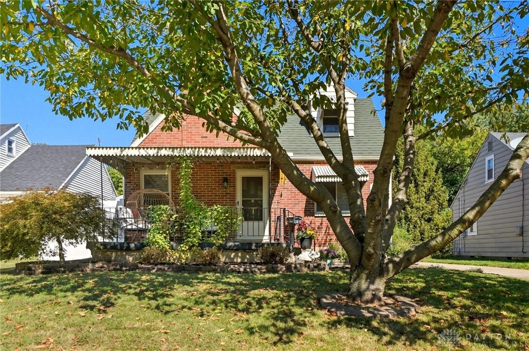 Property Photo:  1121 Patterson Road  OH 45420 