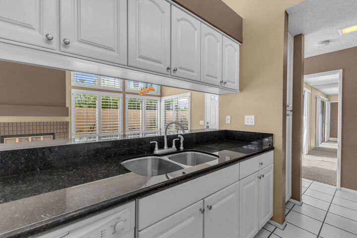 Property Photo:  16 San Felipe Drive  CA 92260 