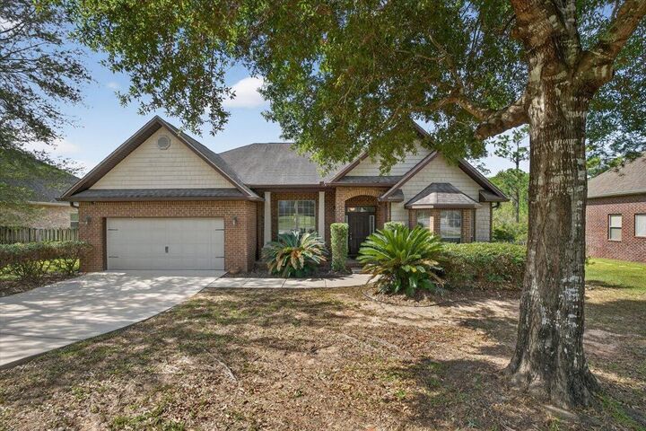 Property Photo: 822 Wild Egret Lane FL 32536