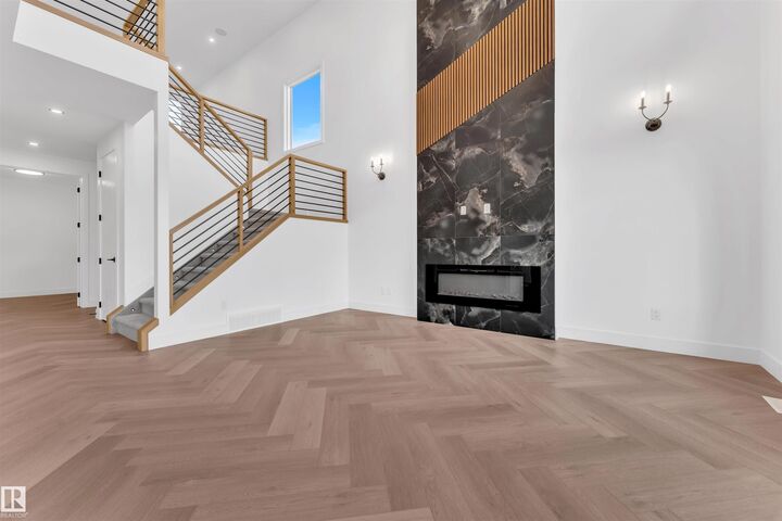 Property Photo:  49 Cerbat Crescent  AB T8H 2Z5 
