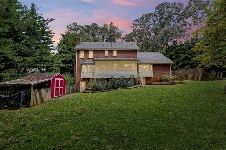 Property Photo:  5774 Vantage Court  GA 30087