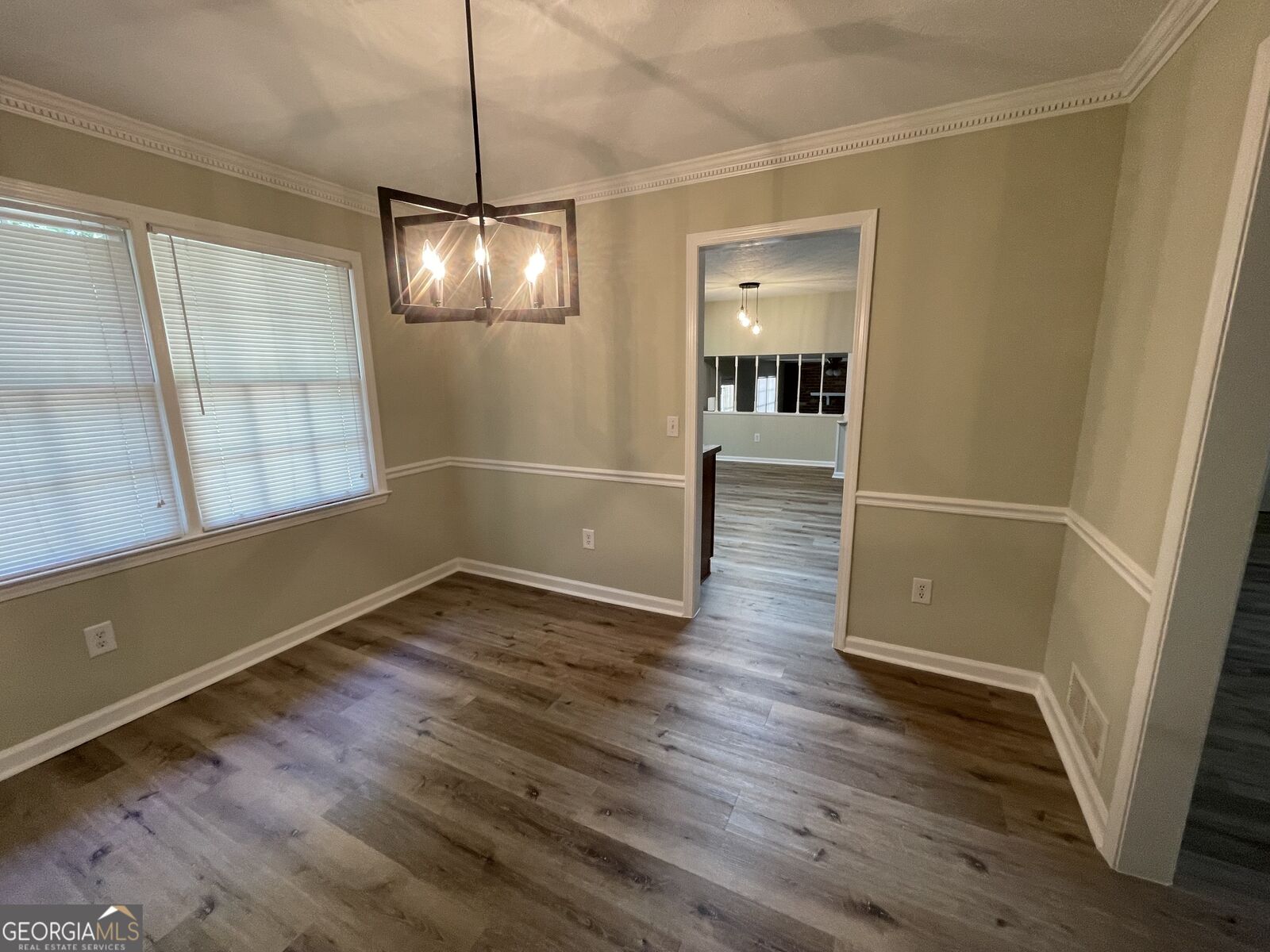 Property Photo: 1679 Oak Forest Drive SE GA 30013