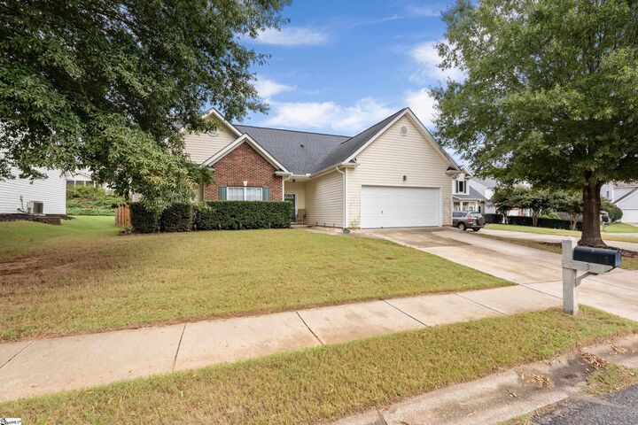 Property Photo:  3 Frostweed Court  SC 29680 