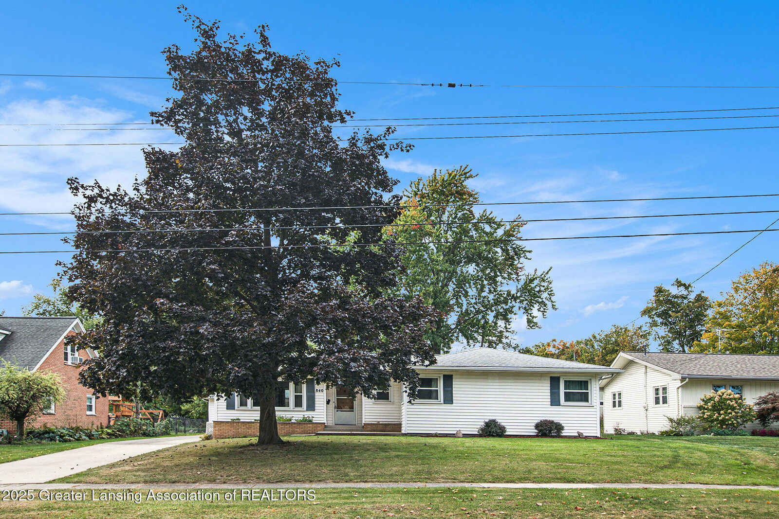 Property Photo:  840 Belknap Street  MI 48837 