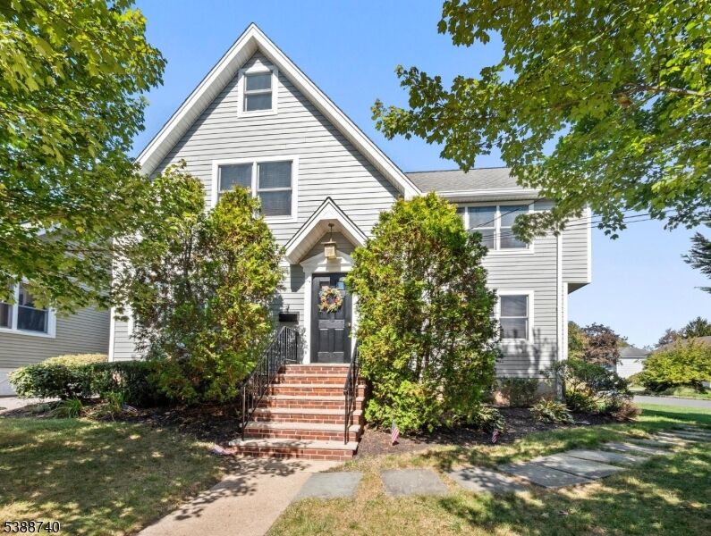 Property Photo:  17 Myrtle Ave 1  NJ 07928