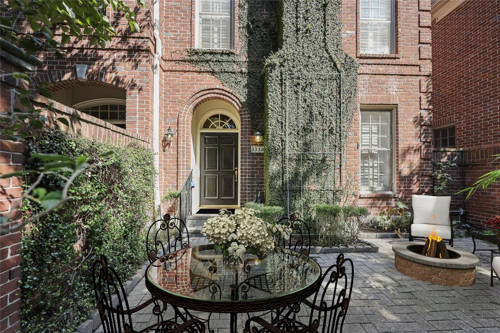 Property Photo:  3350 Maroneal Street  TX 77025 