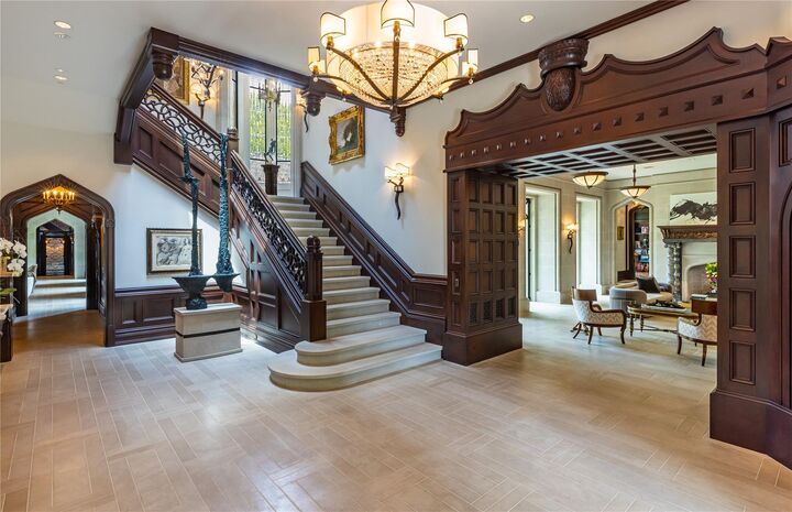 Property Photo: 107 Timberwilde Lane TX 77024