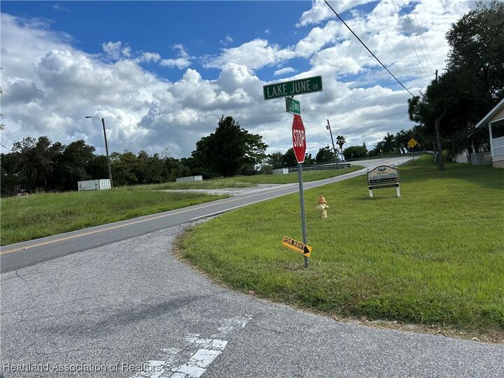 Property Photo:  425 Lake June Drive  FL 33852