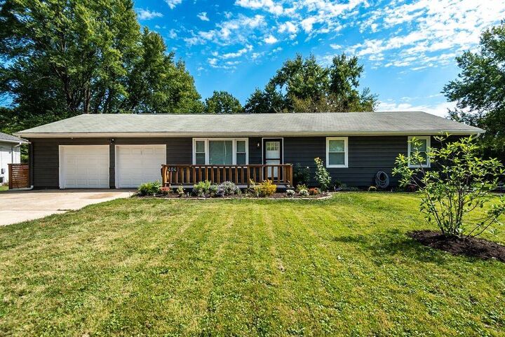 404 SW 9th Street  Blue Springs MO 64015 photo