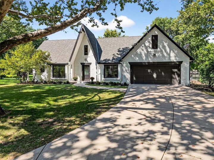 12815 Pembroke Circle  Leawood KS 66209 photo