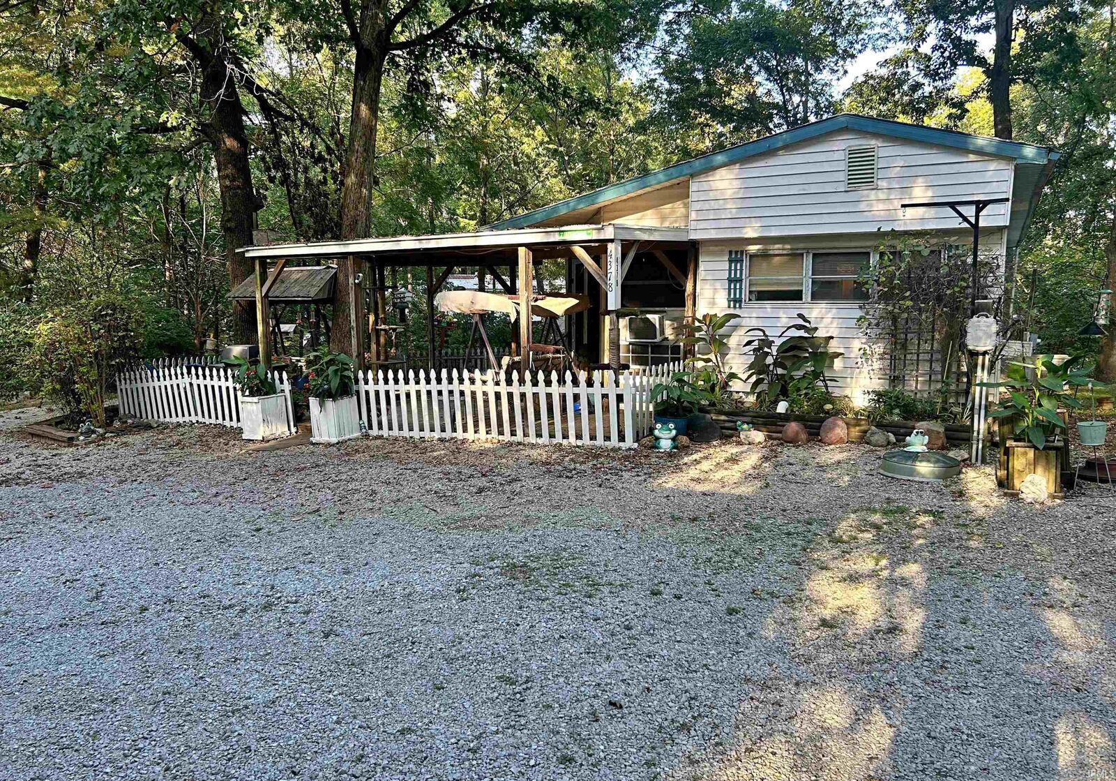 Property Photo: 4378 N Private Road 1185 E IN 47553