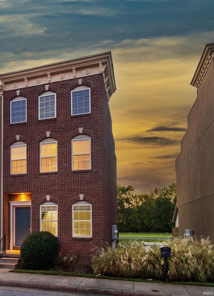 3420 Manhattan Boulevard  Evansville IN 47711 photo