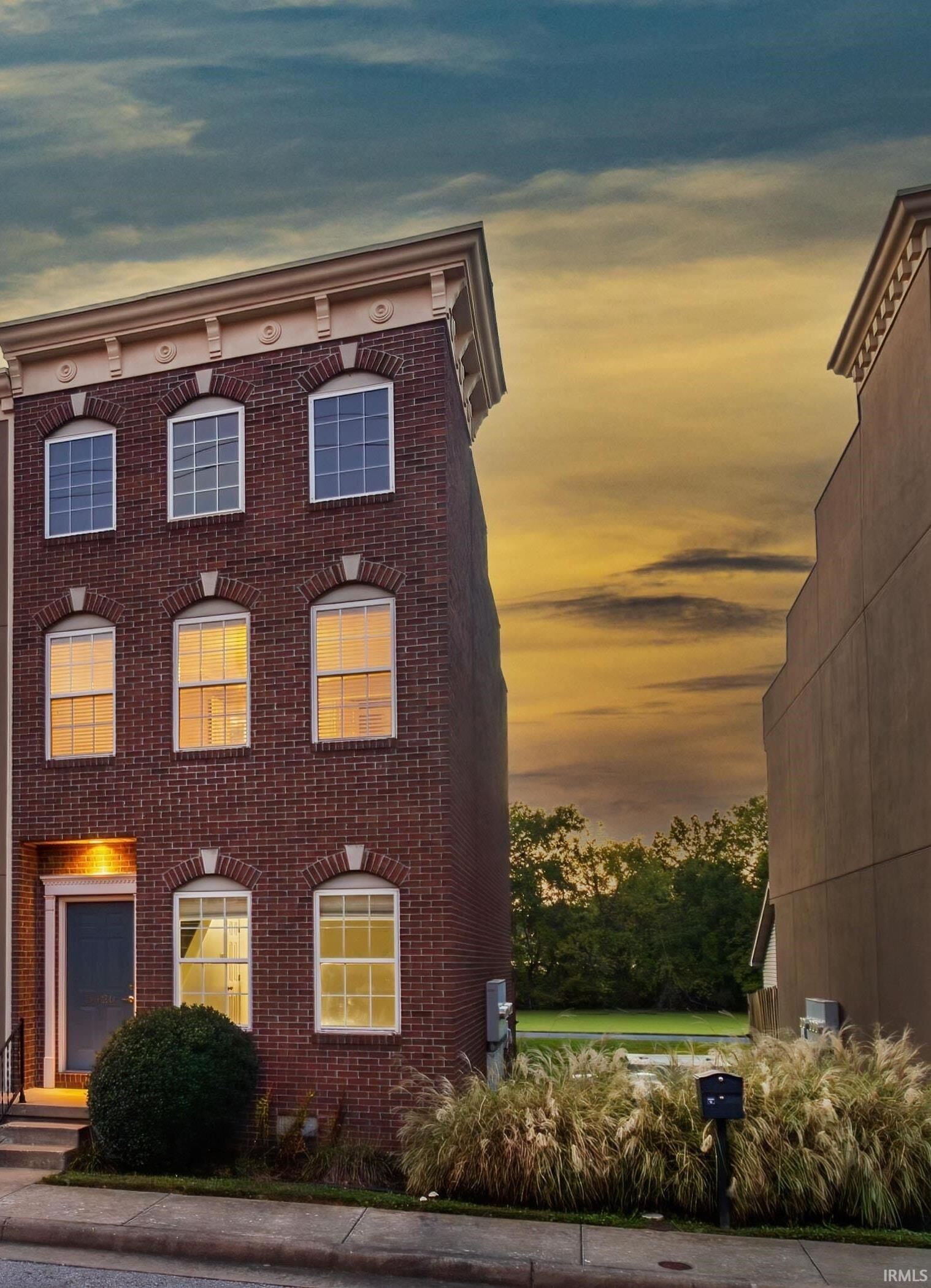Property Photo:  3420 Manhattan Boulevard  IN 47711 