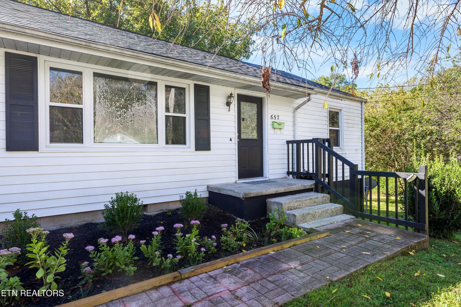 Property Photo:  657 Robertsville Rd  TN 37830 
