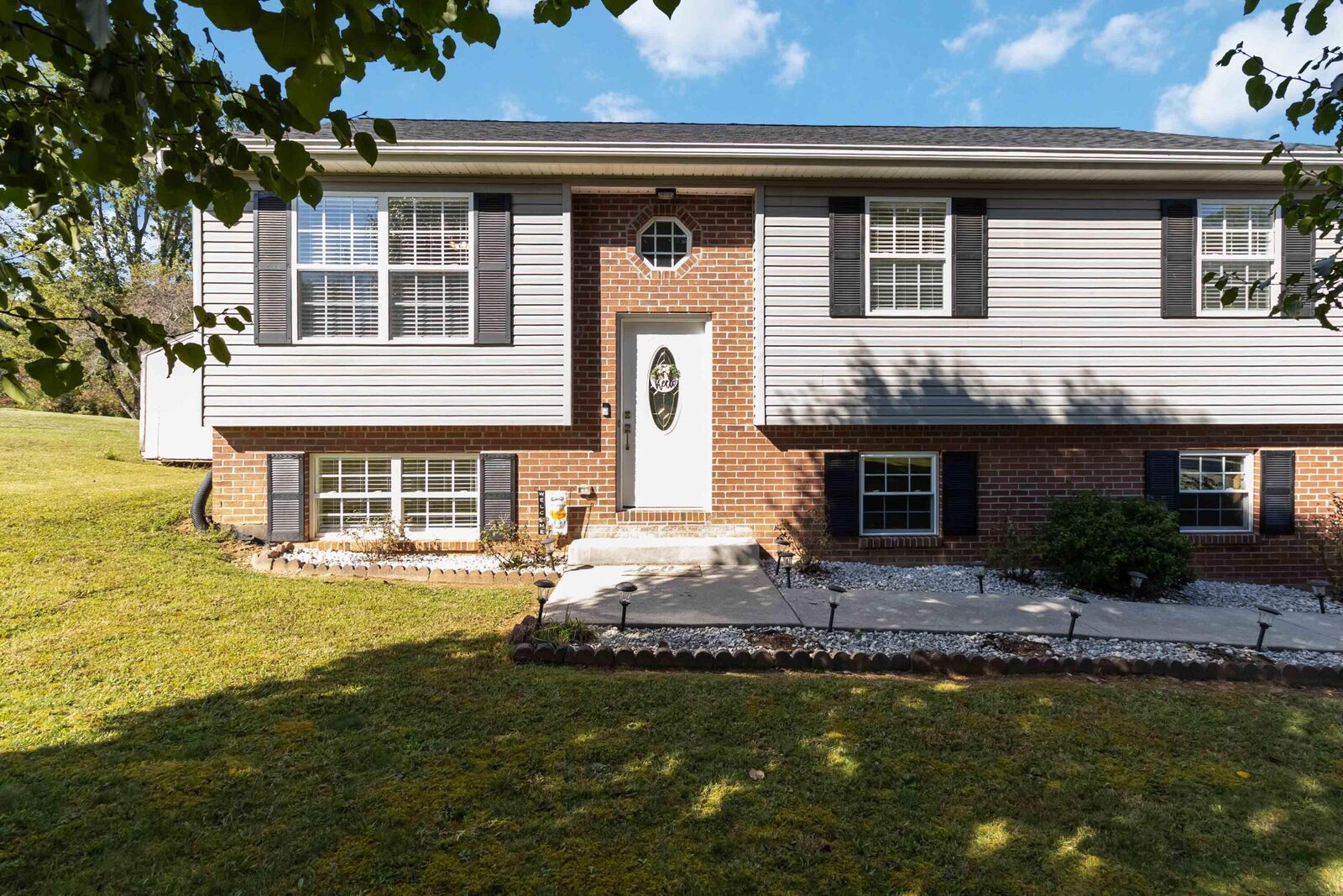 Property Photo:  95 Alder Court  KY 40744