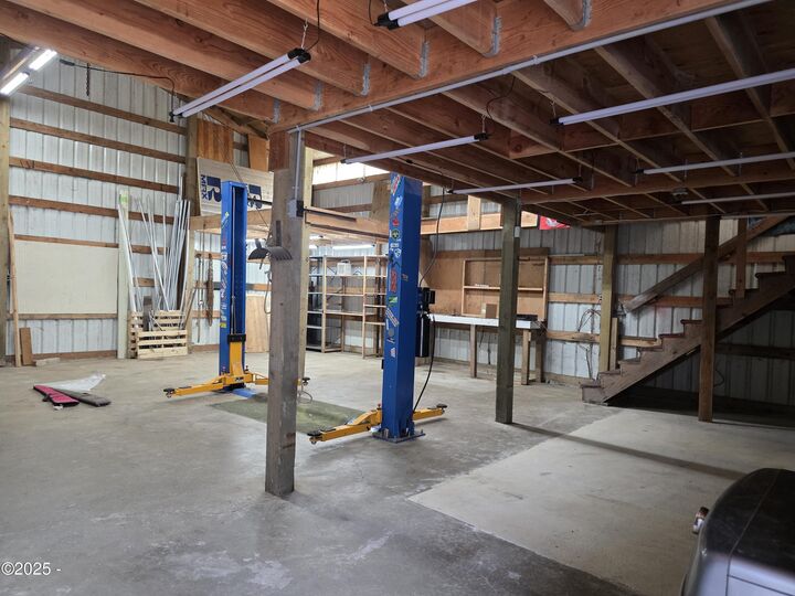 Property Photo: 20 Fir Ridge Road OR 97341