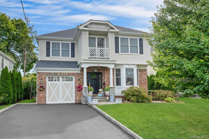 Property Photo:  181 Beech Street  NY 10709 