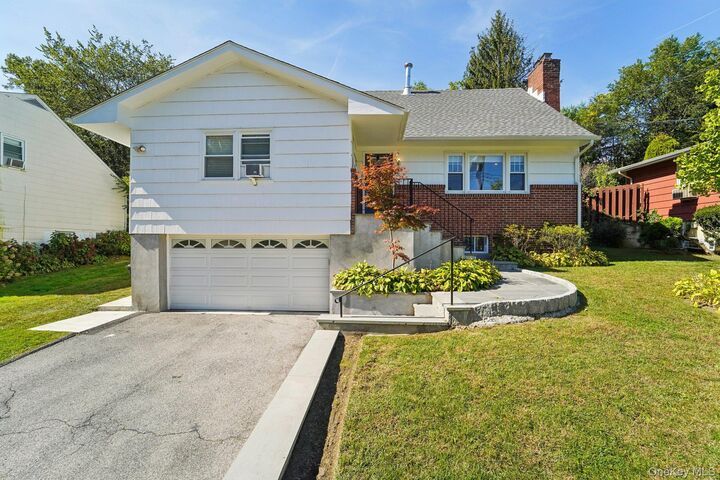 252 County Center Road  White Plains NY 10603 photo