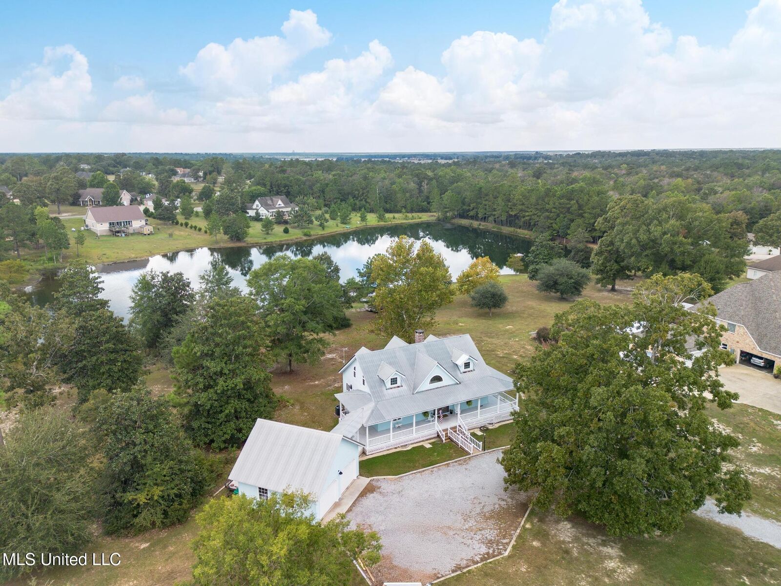 Property Photo:  5067 Crescent Ridge Drive  MS 39556 