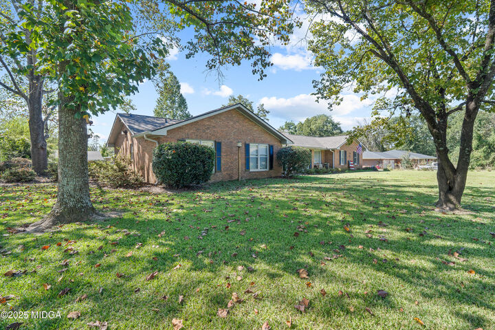 Property Photo:  3720 Dean Drive  GA 31216 