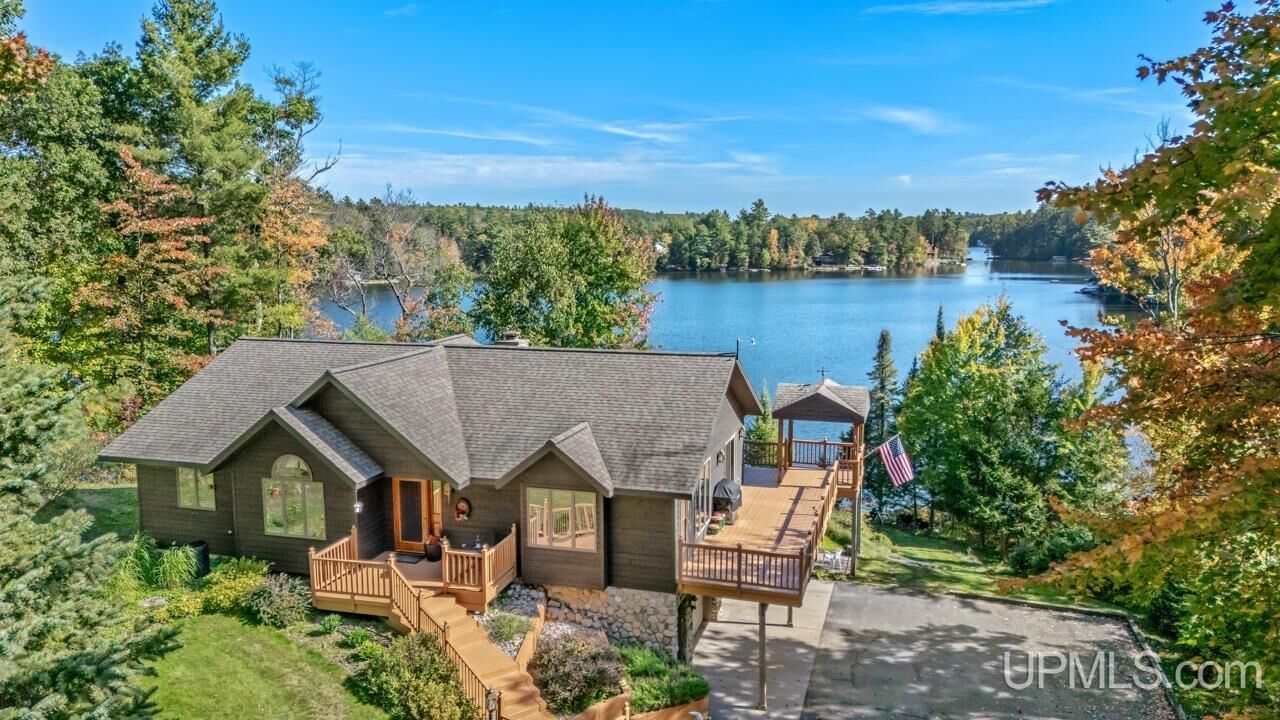 Property Photo:  5006 Tall Pines Road  WI 54121 