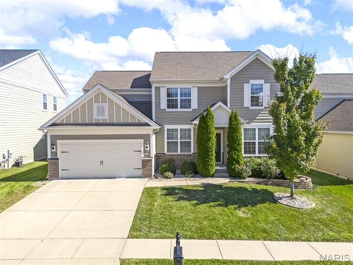 Property Photo: 718 Savannah Crossing Way MO 63017