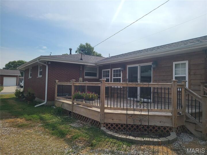 Property Photo: 805 Sanders Street IL 62010