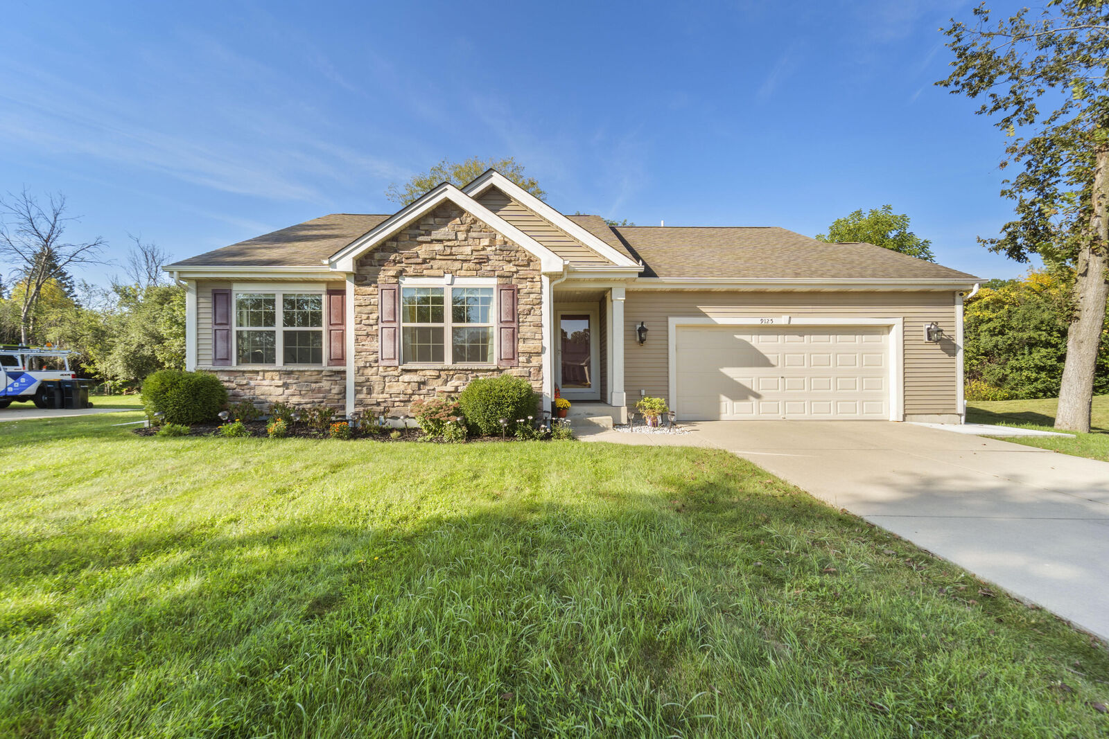 Property Photo:  9125 Brandybrook Trl  WI 53223 