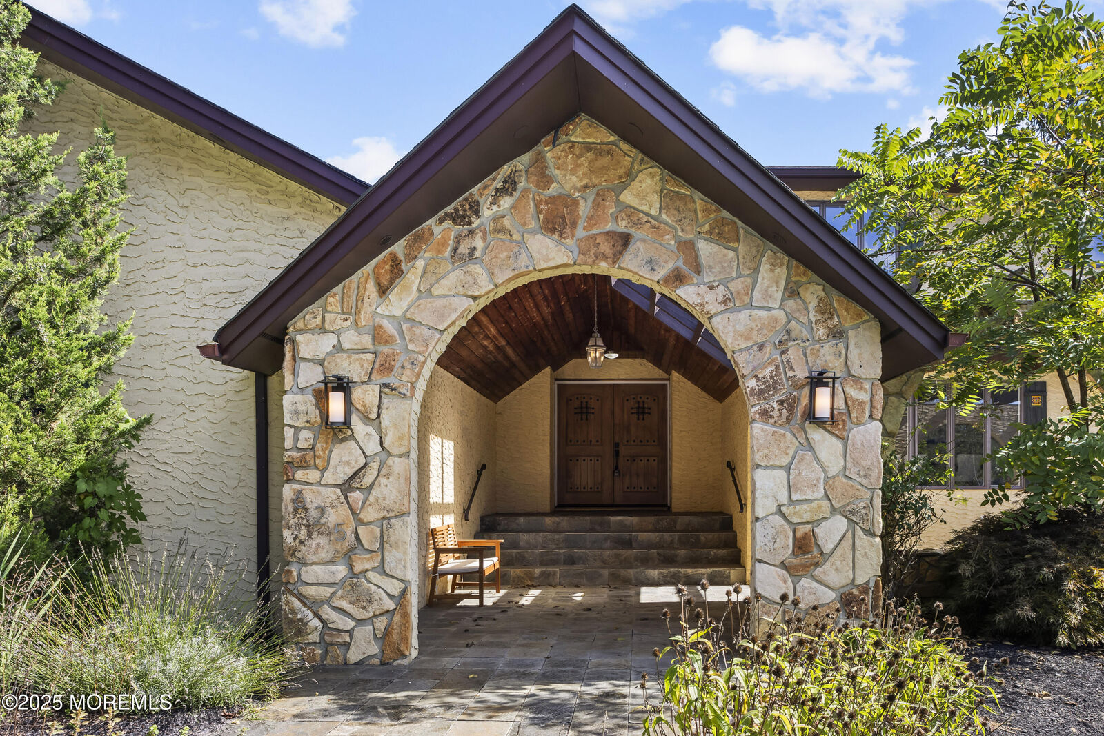 Property Photo:  625 Greenwich Court  NJ 08753 