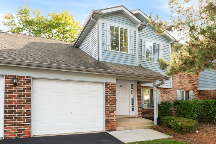 1721 Chesapeake Lane 4  Schaumburg IL 60193 photo
