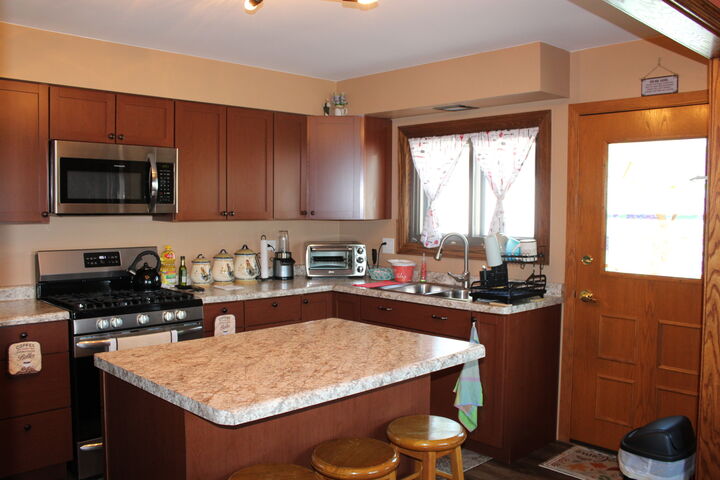 Property Photo:  318 Marshall Road  IL 60106 