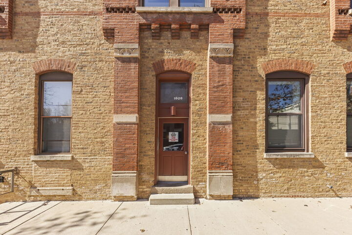 Property Photo:  1808 N Bissell Street 3A  IL 60614 