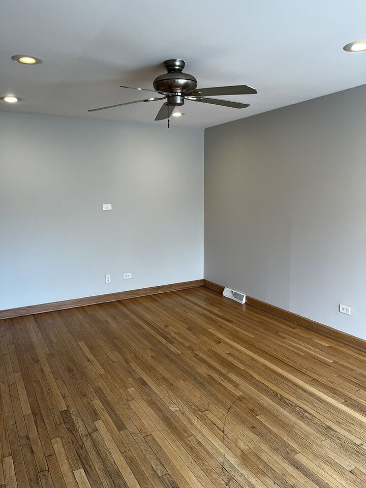 Property Photo: 15100 Avers Avenue IL 60445