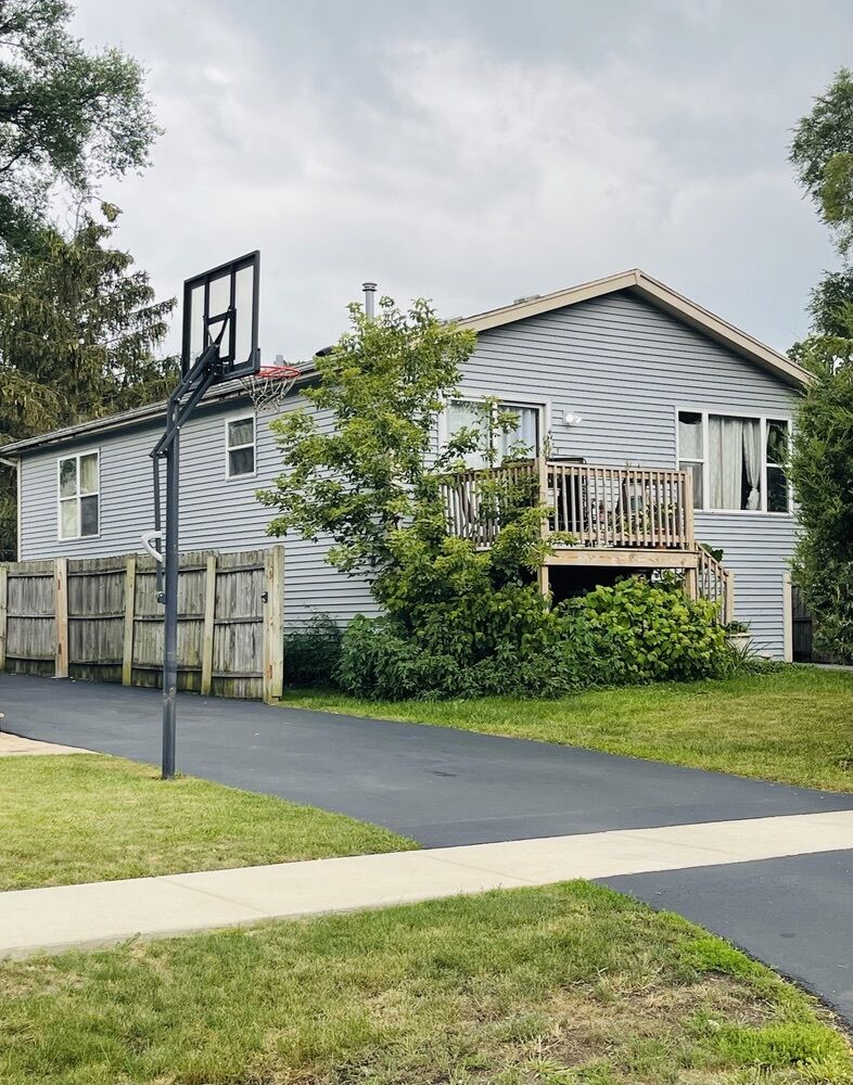 Property Photo:  319 Beachview Drive  IL 60073 