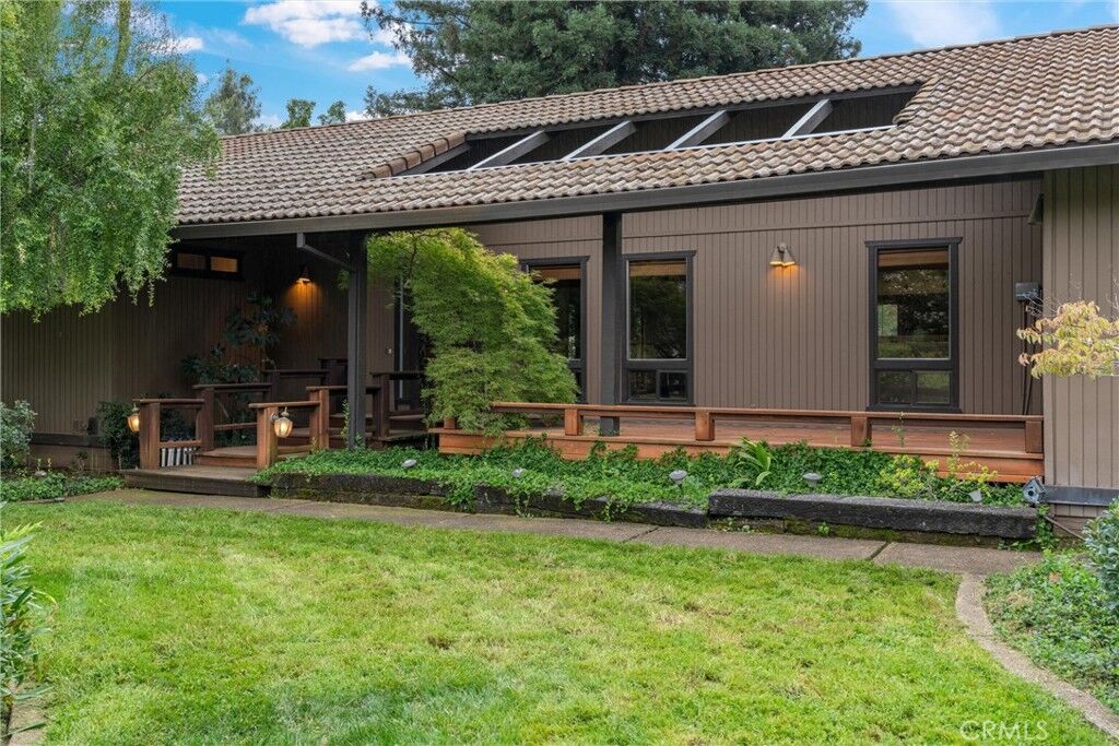 Property Photo:  55 Roseanna Court  CA 95973 