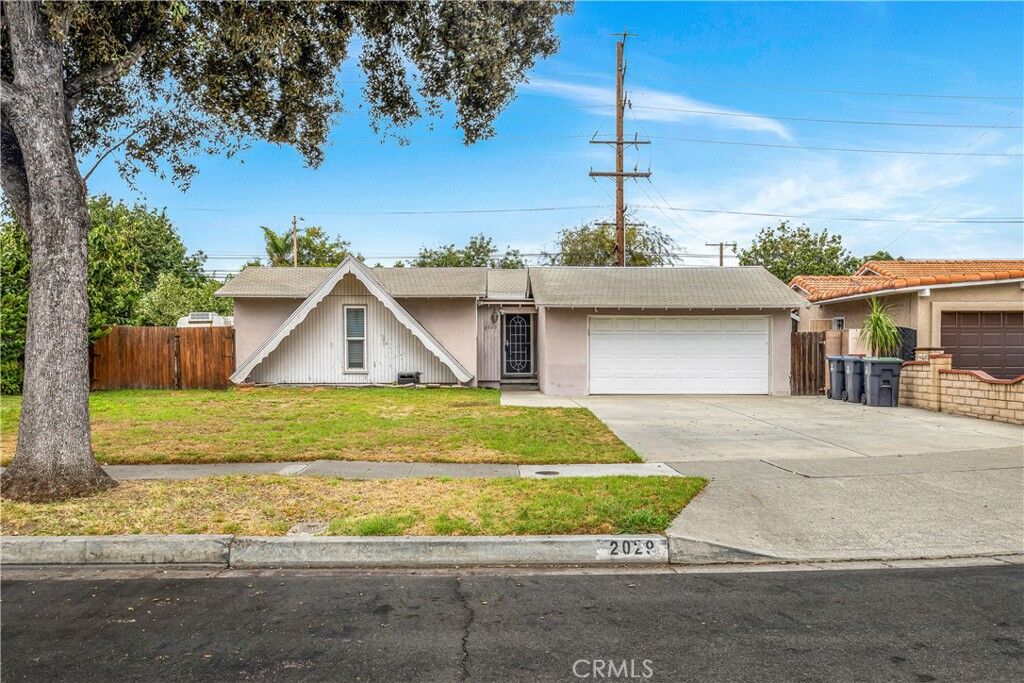 Property Photo:  2029 West Flora Street  CA 92704 