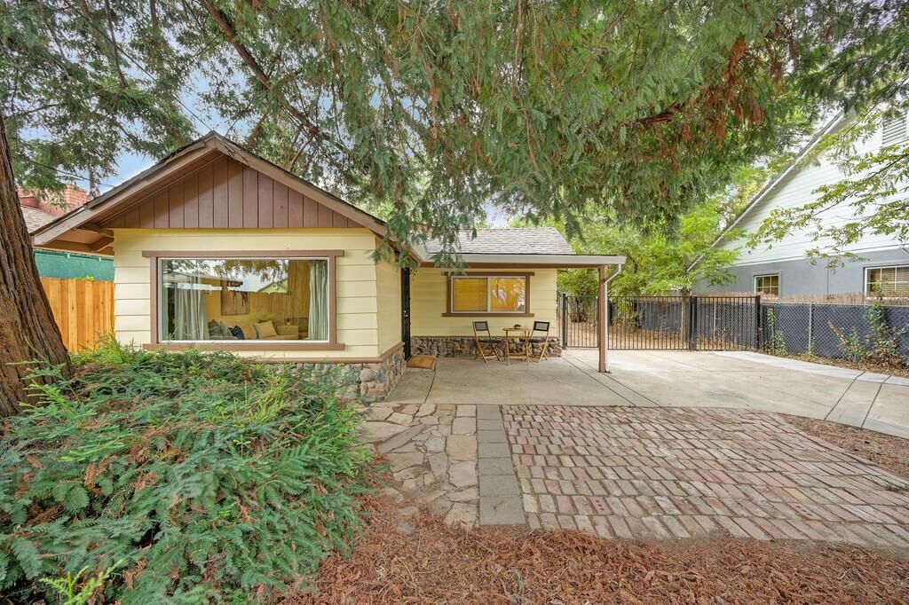 Property Photo:  5720 19th Avenue  CA 95820 