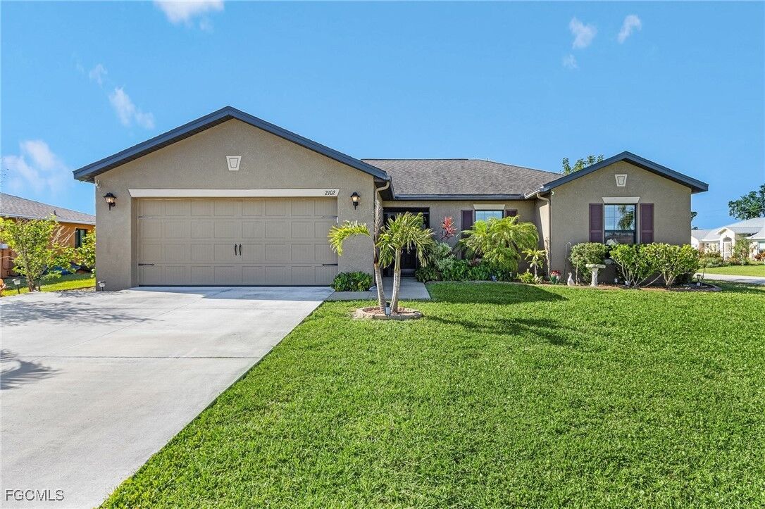 Property Photo:  2102 Bolado Parkway  FL 33990 