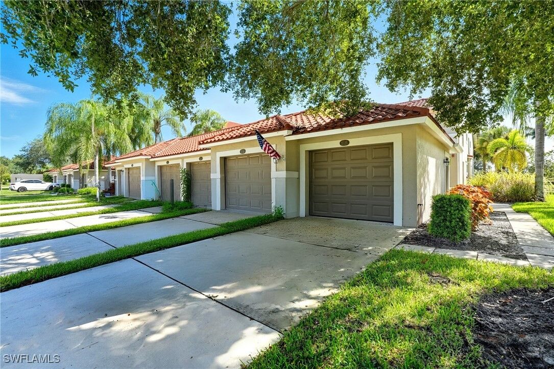 Property Photo:  10260 Heritage Bay Boulevard 3526  FL 34120 