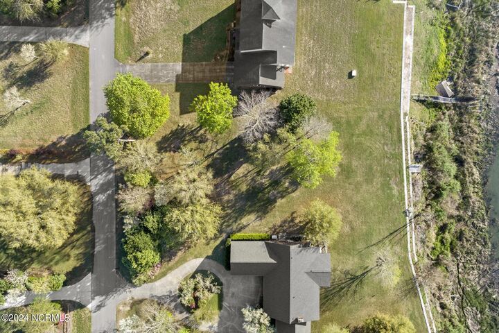 Property Photo:  110 6 Inlet Court Lot 6  NC 28443 