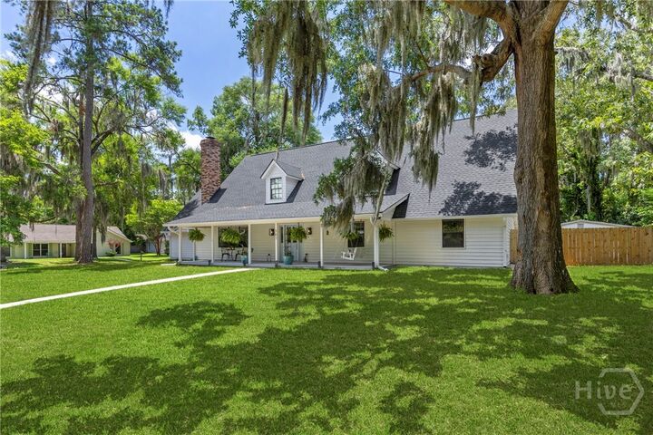 Property Photo: 107 Rose Dhu Way GA 31419