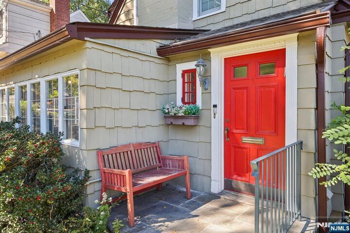 Property Photo:  33 E Glen Avenue  NJ 07450 