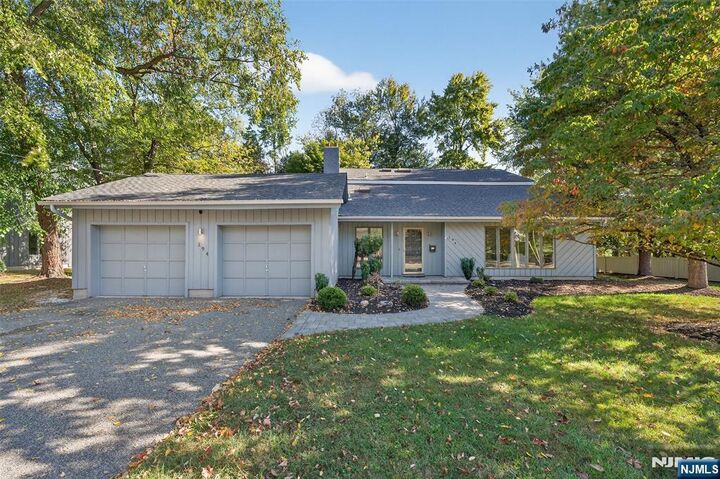 194 N Central Avenue  Ramsey NJ 07446 photo