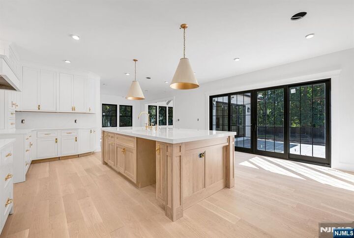 Property Photo:  46 Locust Lane  NJ 07458 