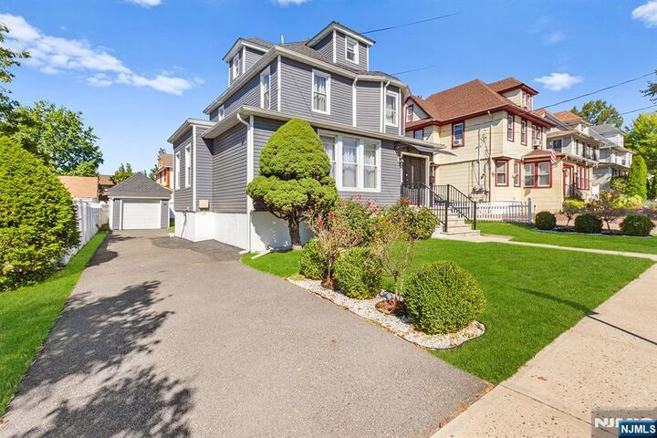 Property Photo:  22 Euclid Avenue  NJ 07660 