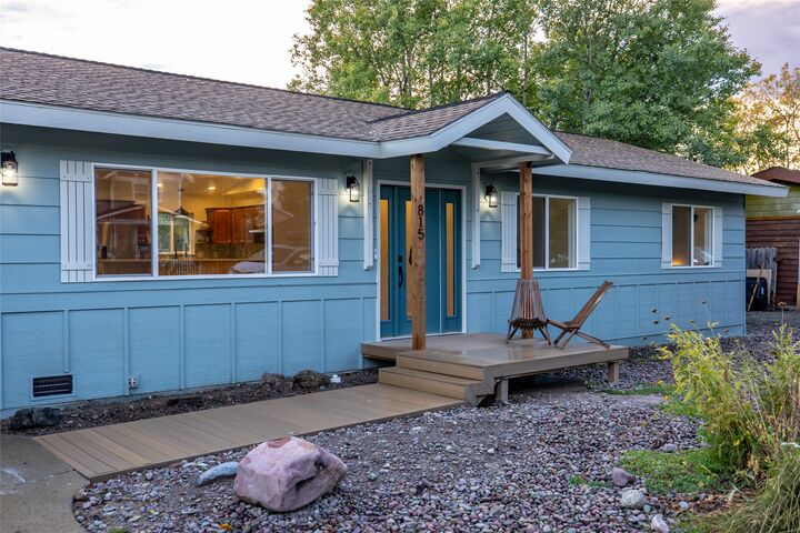 Property Photo:  815 Waverly Place  MT 59937 