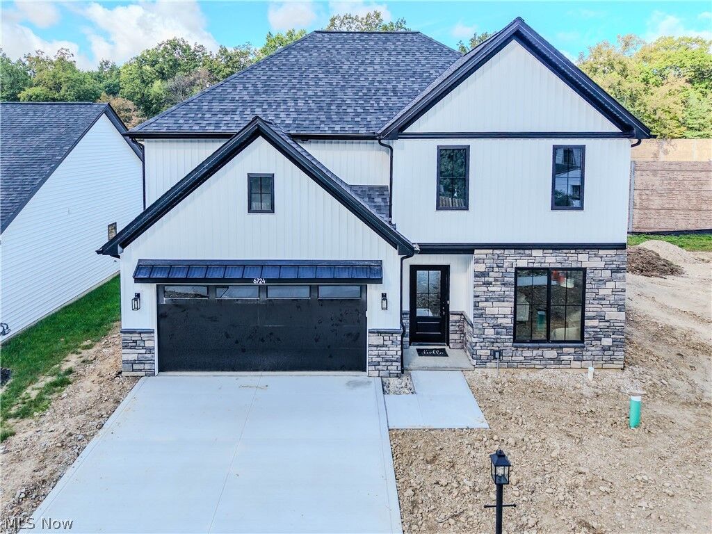 Property Photo: 6724 Benedict Drive Sl2 OH 44130