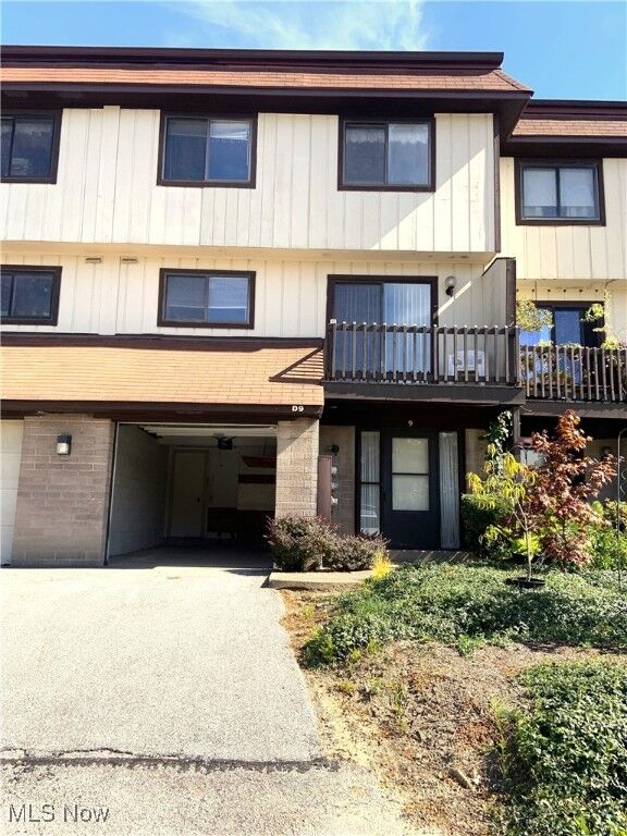 Property Photo: 9956 Johnnycake Ridge Road D9 OH 44077