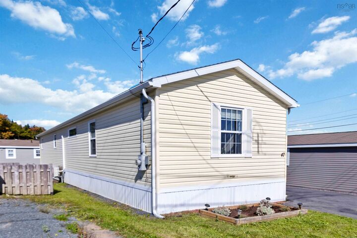 Property Photo:  47 Bonavista Drive  NS B3V 0B8 
